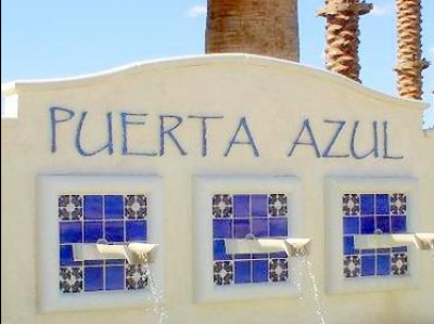 Puerta Azul